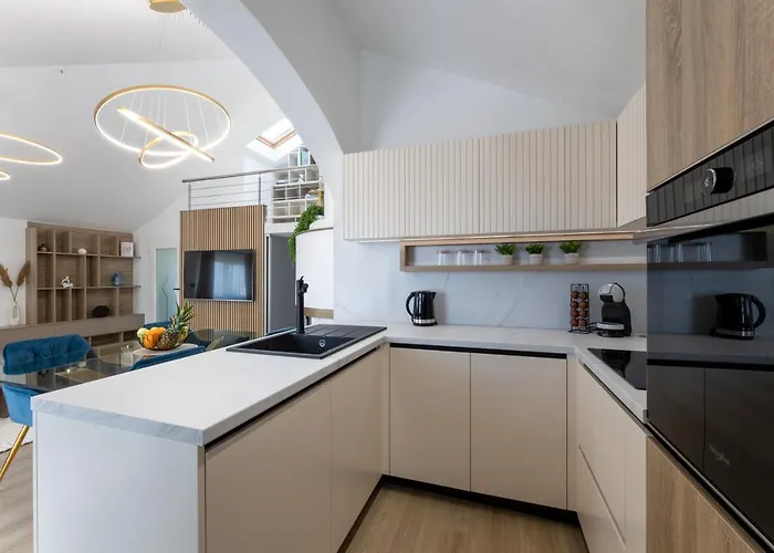 Appartamento Aurelius - Panoramic Views - Center - Marjan Park - Quiet