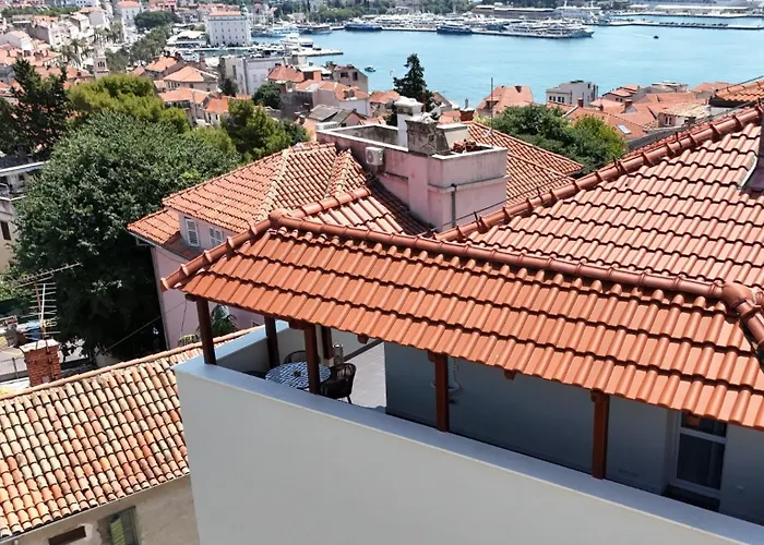 Appartamento Aurelius - Panoramic Views - Center - Marjan Park - Quiet